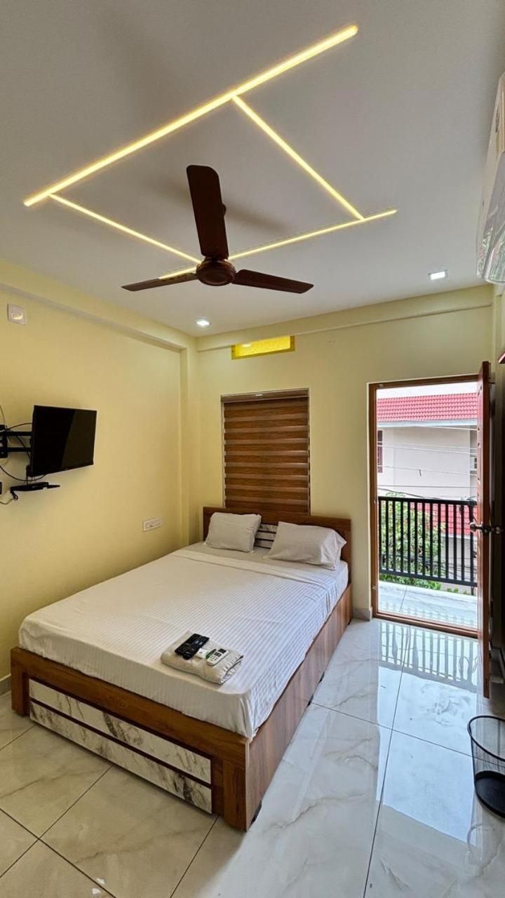 Hawa Residency Hotel Kochi Exterior photo